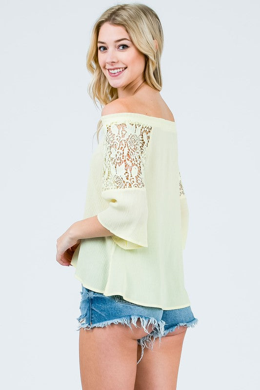 OFF SHOULDER TOP WITH LACE CONTRAST SLEEVES